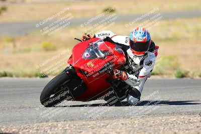 media/Oct-15-2023-TrackXperience (Sun) [[85198ff50b]]/Group 3/session 2 turn 11/